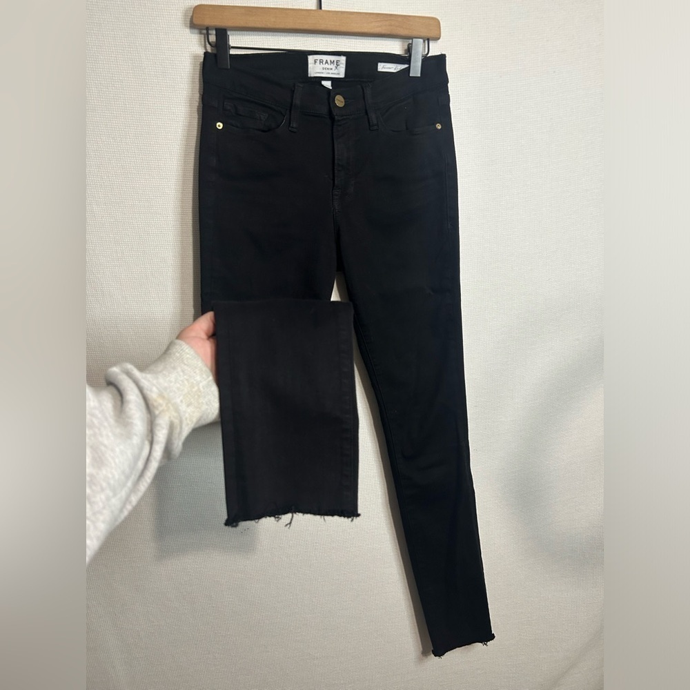 FRAME forever karlie black raw hem jeans